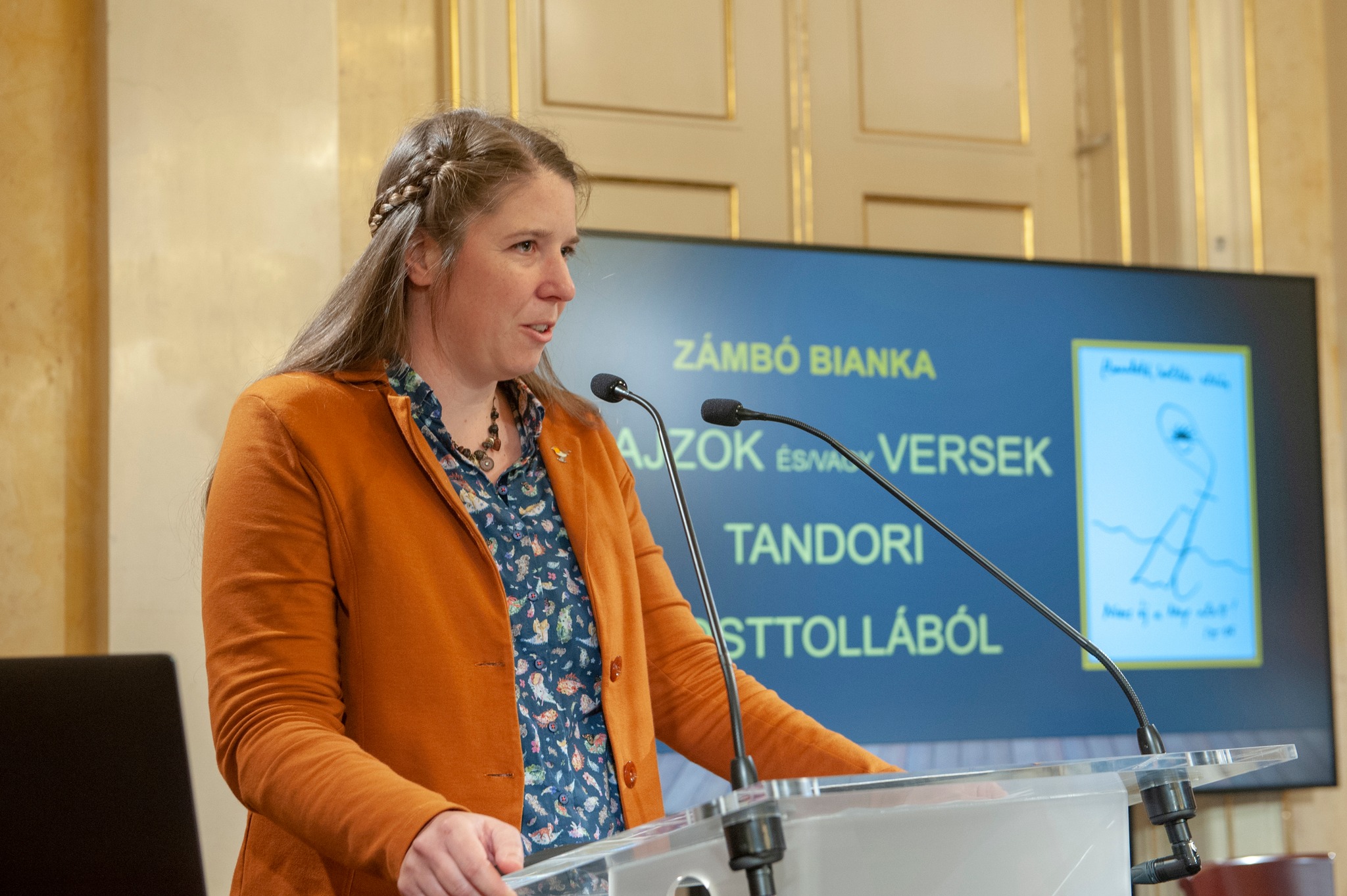 Zámbó Bianka a MANYI munkatársai is tartott előadást az első posztumusz Tandori-konferencián