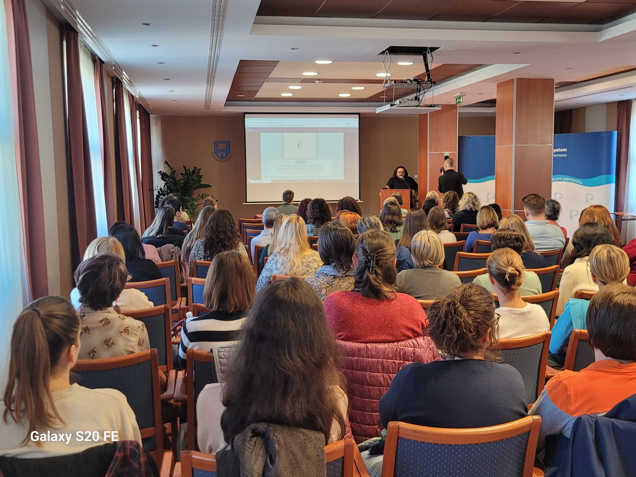 Nagy sikerrel zajlott a Lelki Egészség Világnap-i rendezvény a Pannon Egyetemen